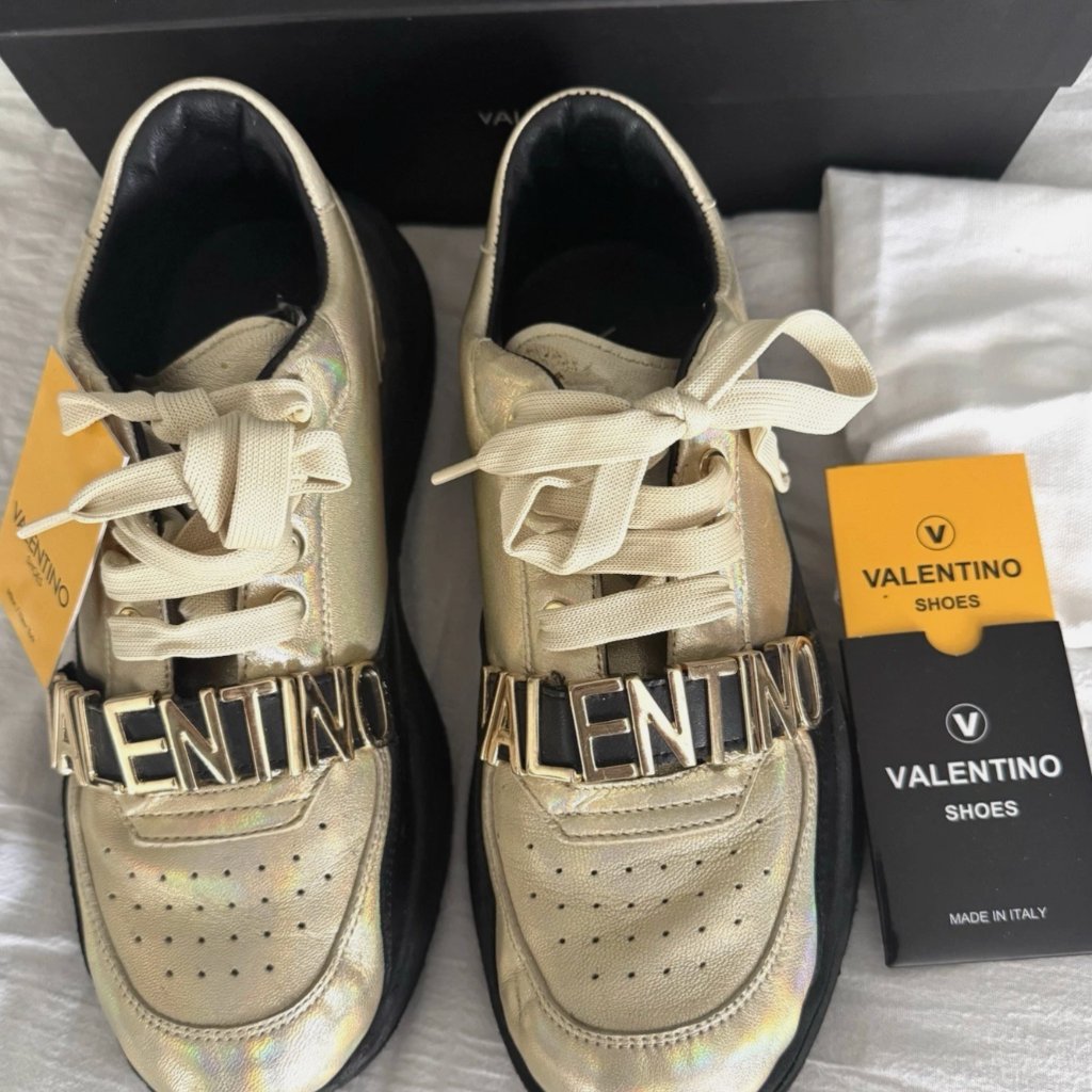Valentino Sheila Ologram Plantinum Sneakers Size 8 New Authentic